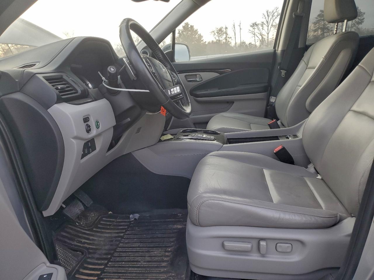 2016 HONDA PILOT TOURING photo 25