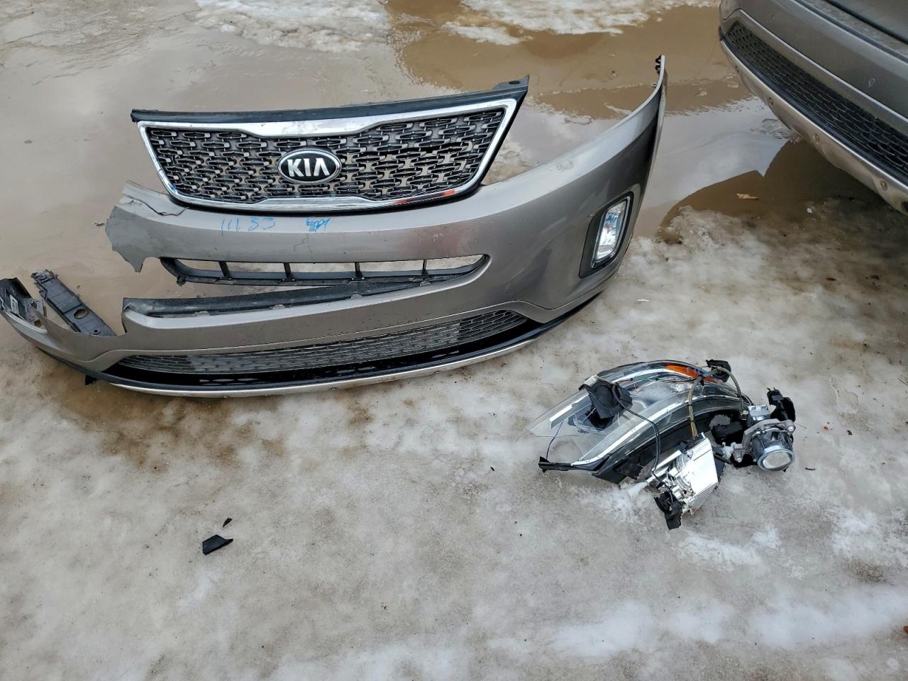 2015 KIA SORENTO SX photo 13