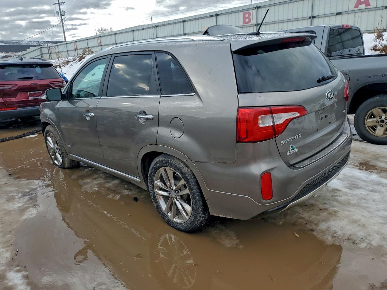 2015 KIA SORENTO SX photo 2