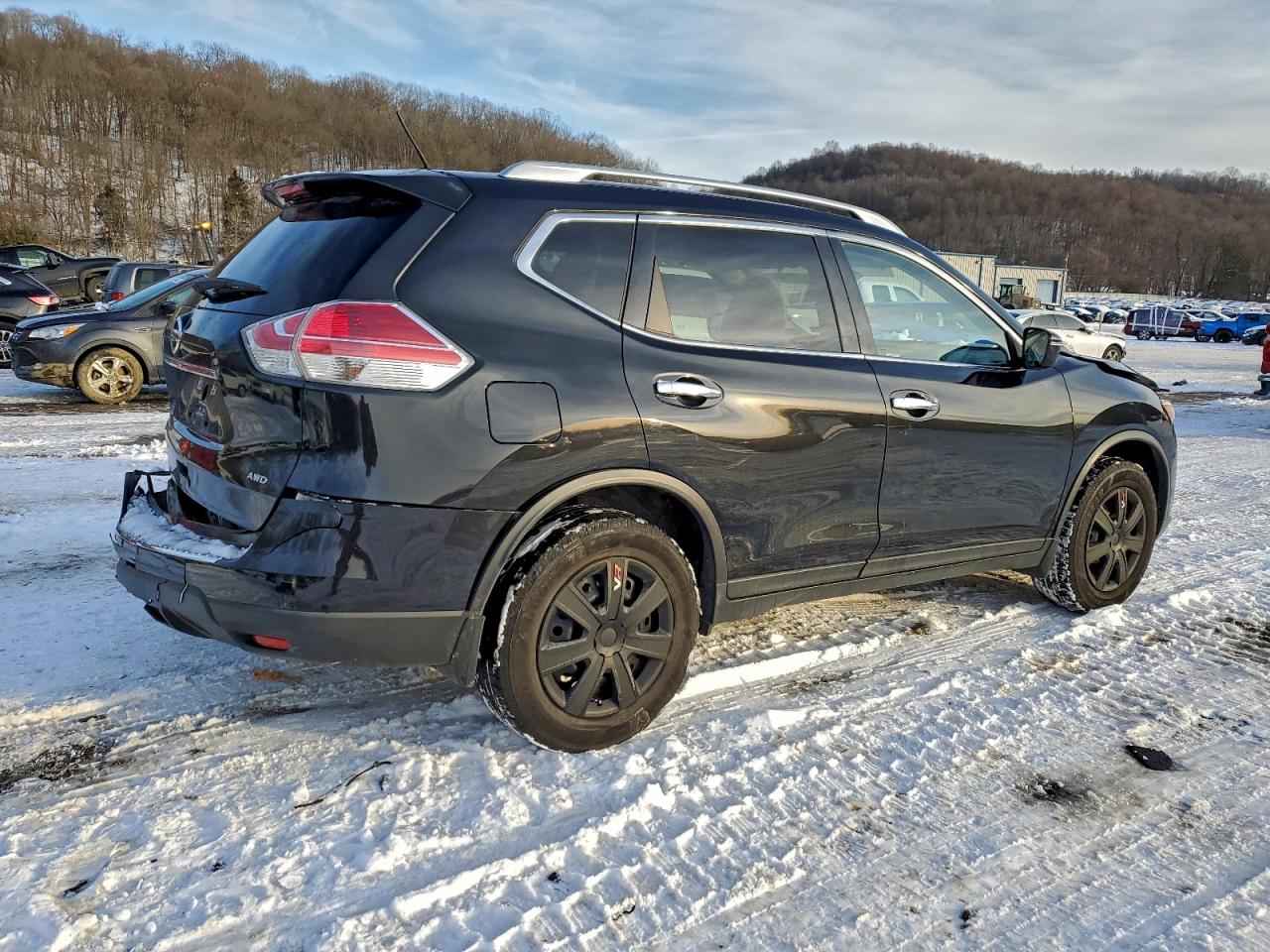 2016 NISSAN ROGUE S photo 3
