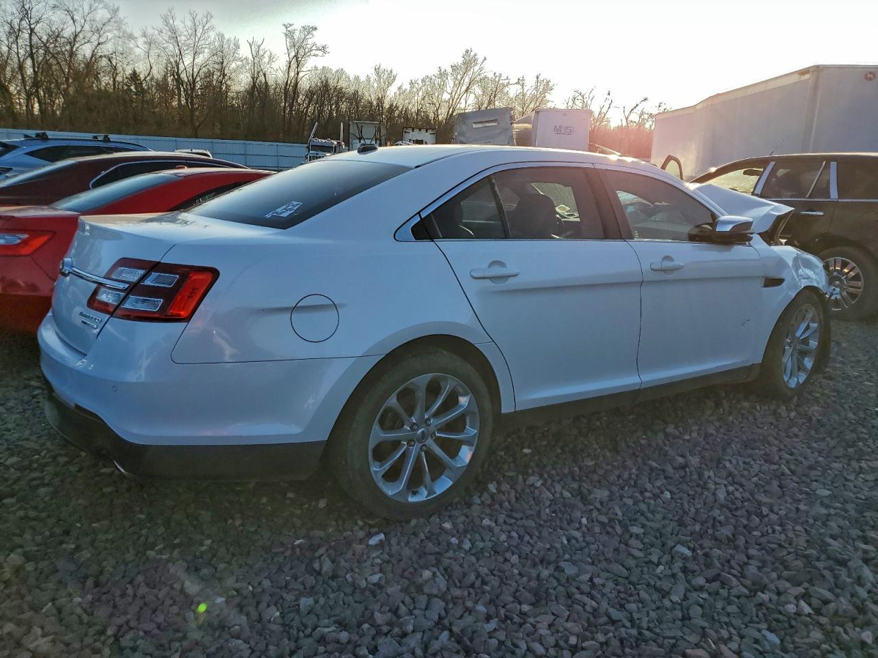 2014 FORD TAURUS LIMITED photo 5