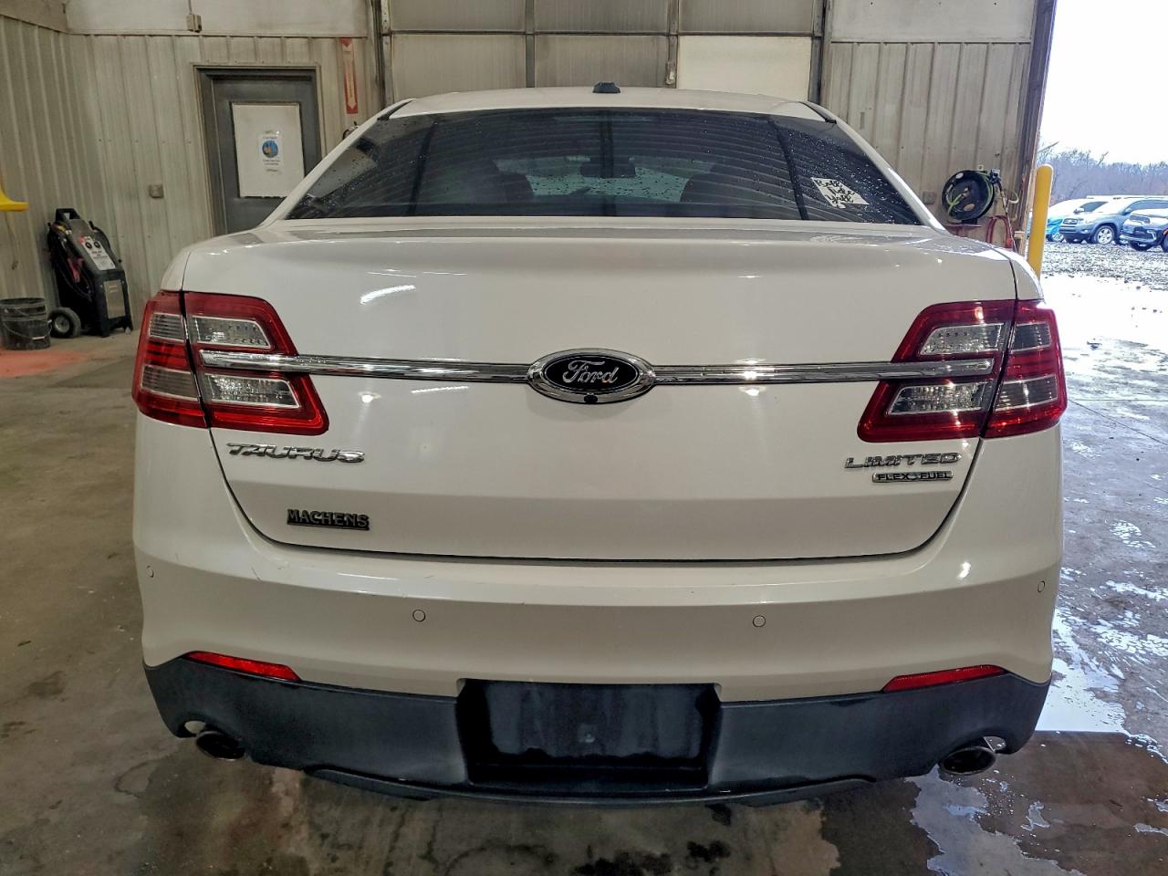 2014 FORD TAURUS LIMITED photo 11