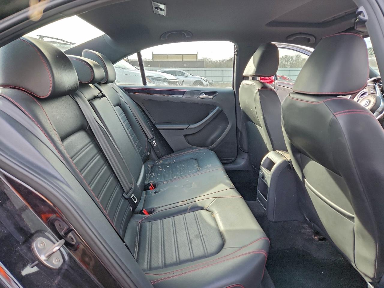 2016 VOLKSWAGEN JETTA GLI photo 19
