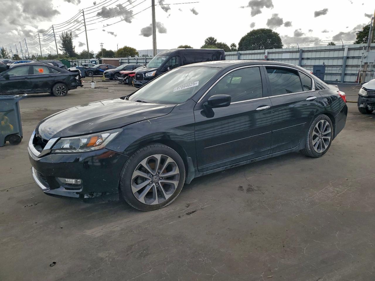 2015 HONDA ACCORD