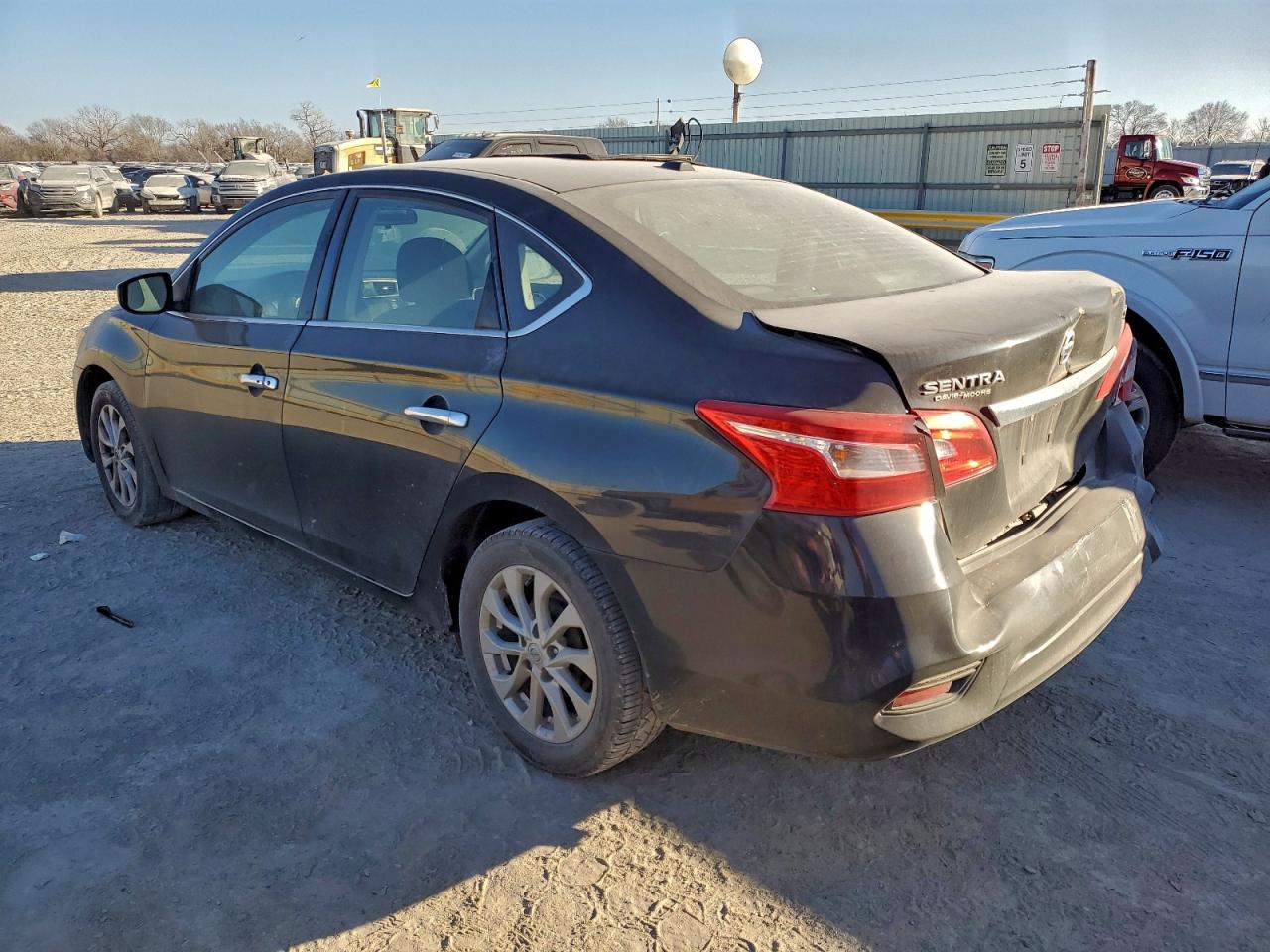 2018 NISSAN SENTRA S photo 3
