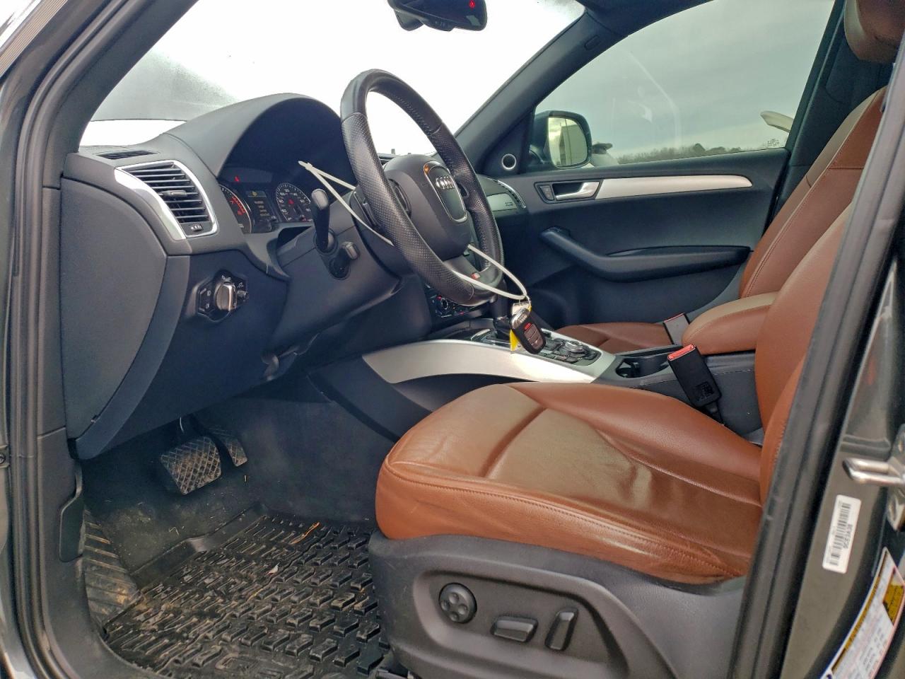 2012 AUDI Q5 PREMIUM PLUS photo 13