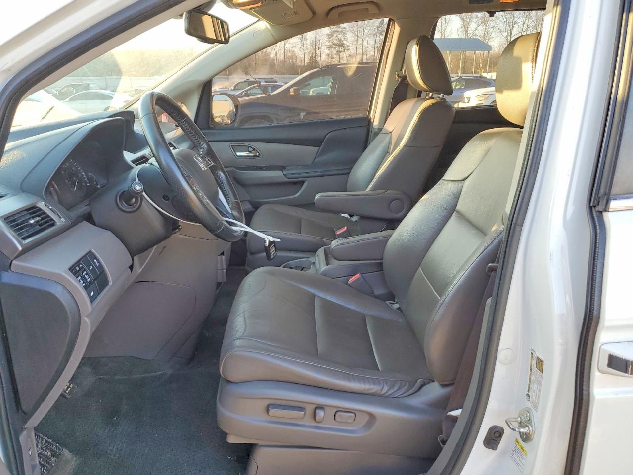 2016 HONDA ODYSSEY EXL photo 13