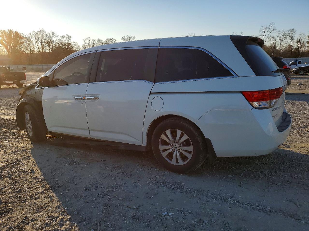 2016 HONDA ODYSSEY EXL photo 3