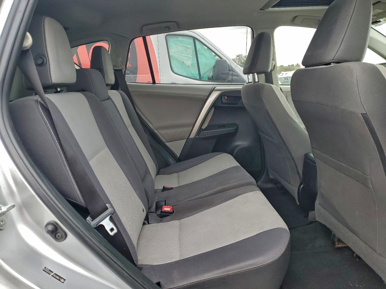 2013 TOYOTA RAV4 XLE photo 11