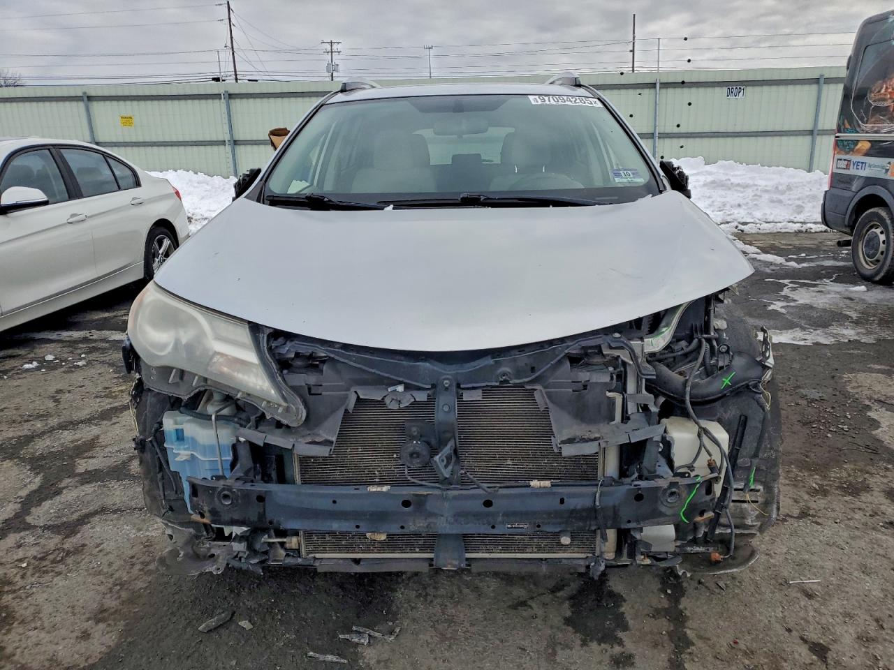 2013 TOYOTA RAV4 XLE photo 5