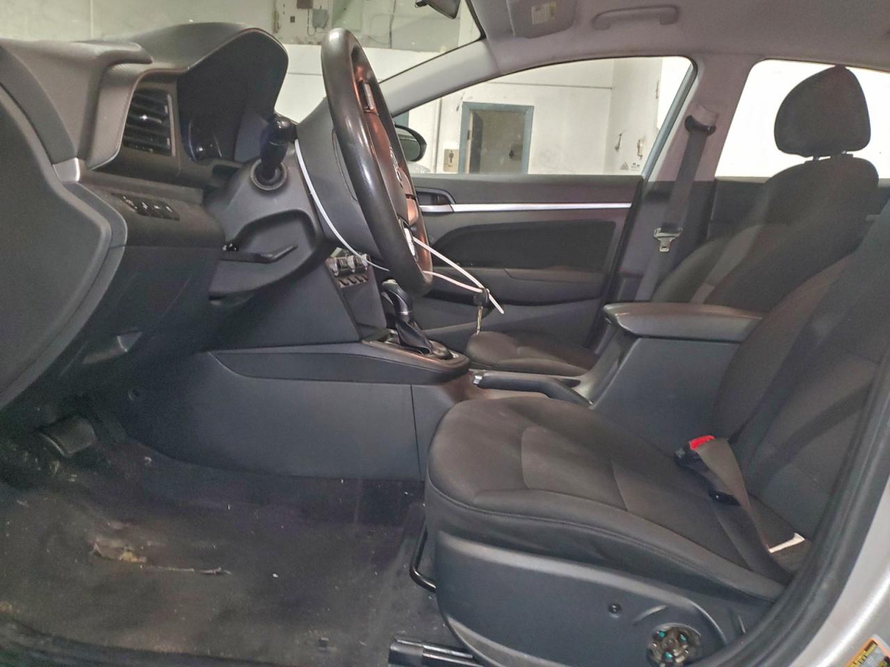 2020 HYUNDAI ELANTRA SEL photo 7
