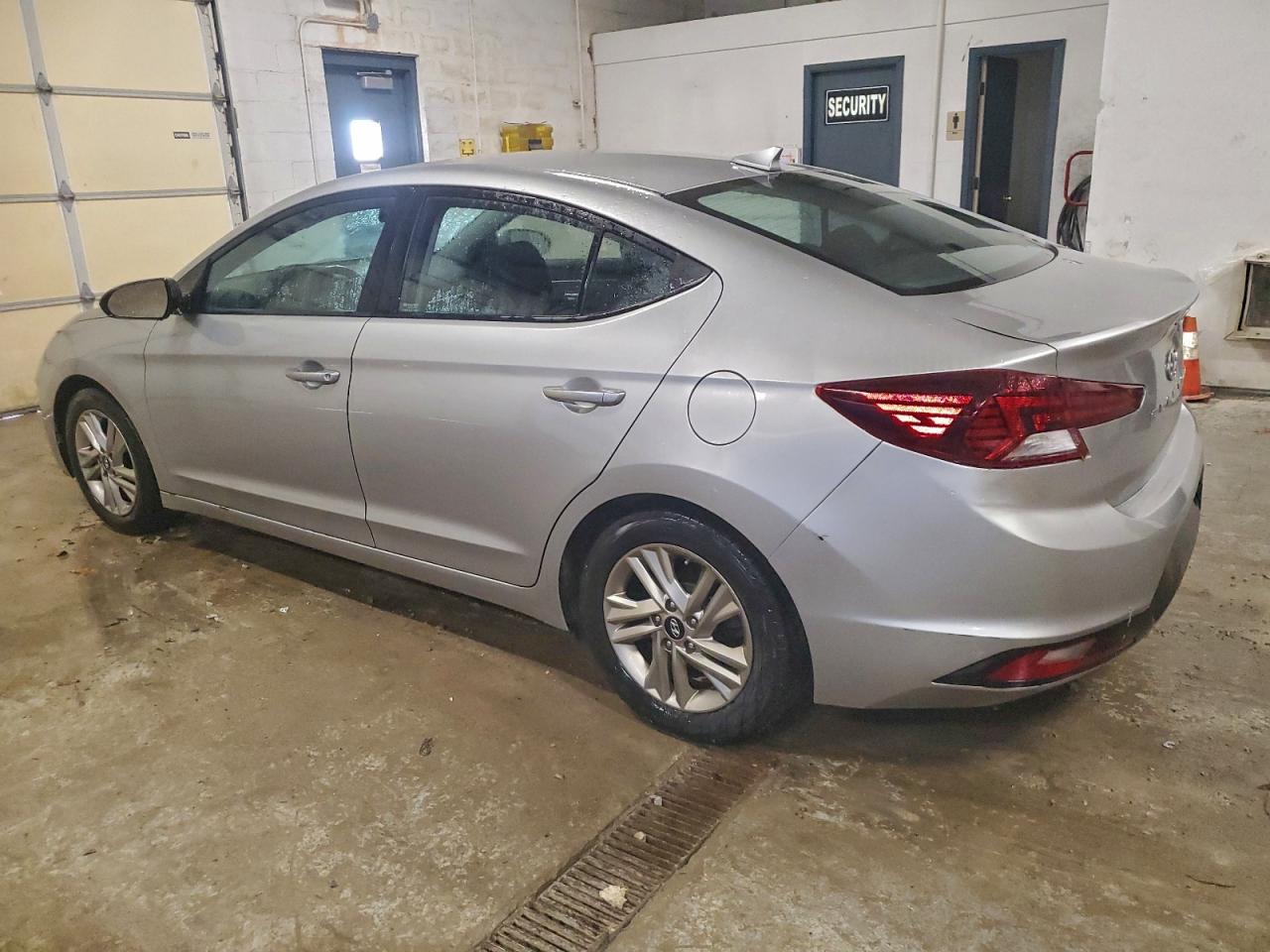 2020 HYUNDAI ELANTRA SEL photo 2