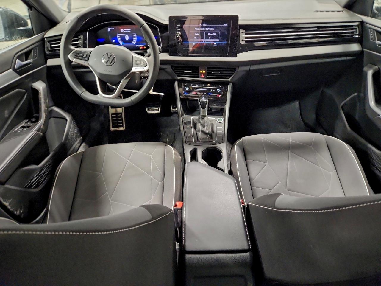 2025 VOLKSWAGEN JETTA SPORT photo 15