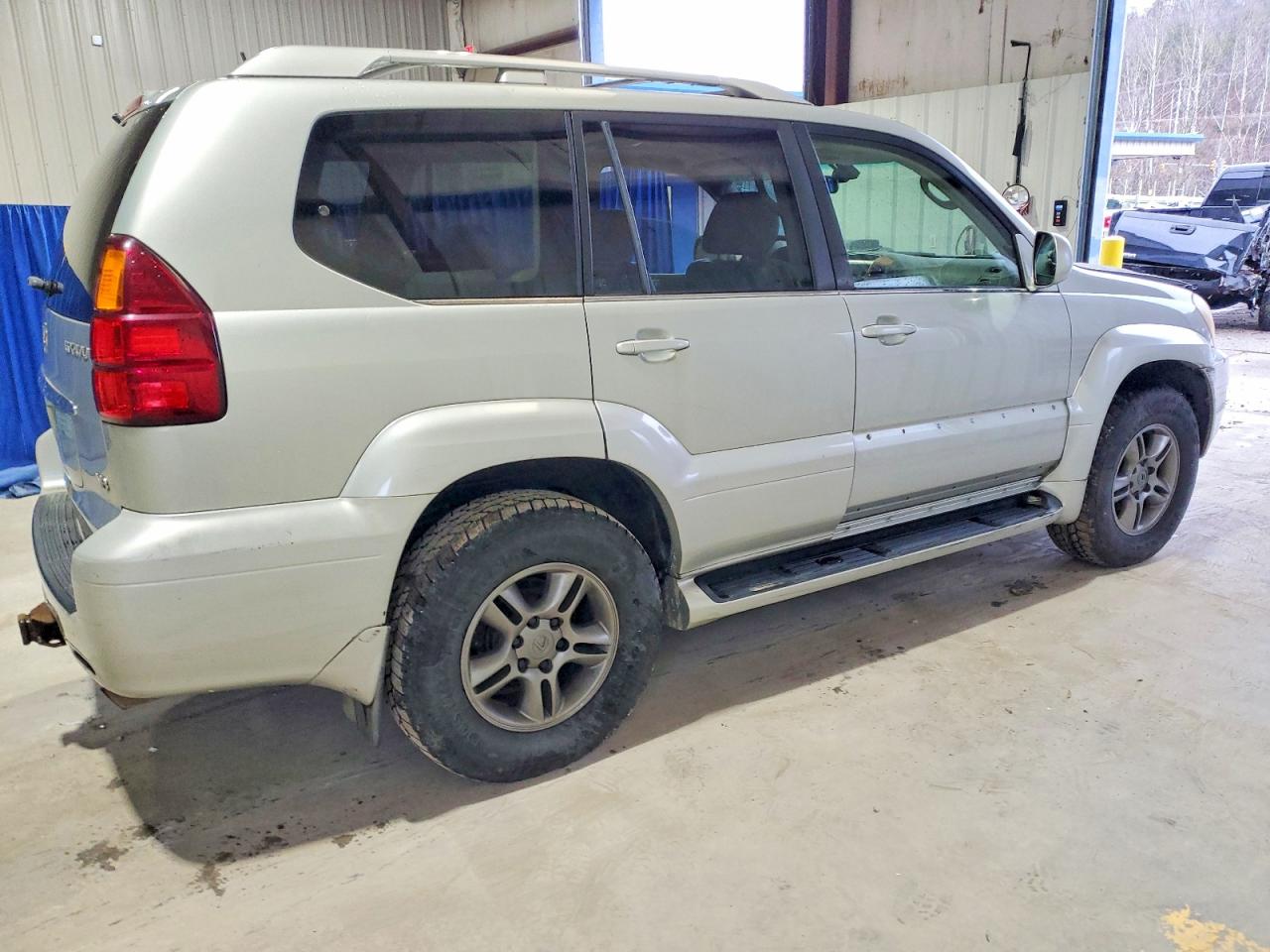 2003 LEXUS GX 470 photo 5