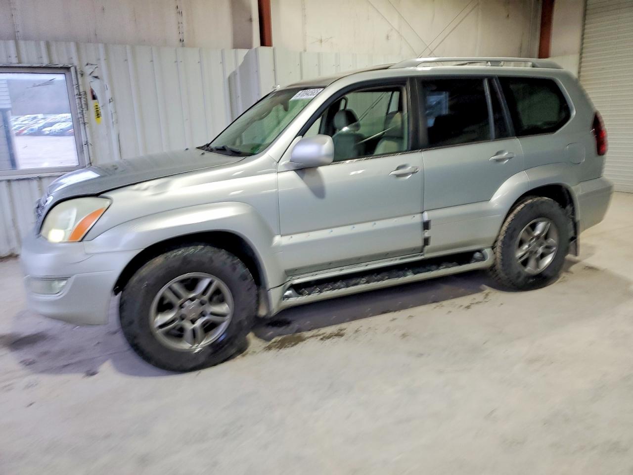 2003 LEXUS GX