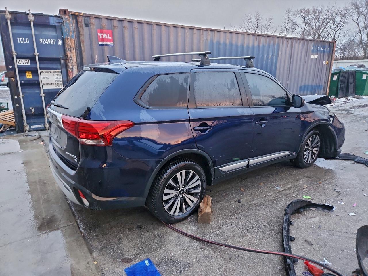 2019 MITSUBISHI OUTLANDER SE photo 5