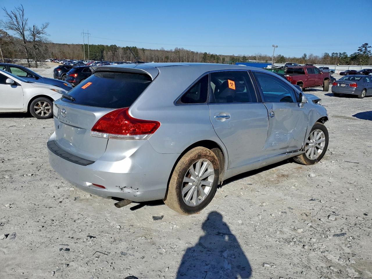 2010 TOYOTA VENZA photo 3
