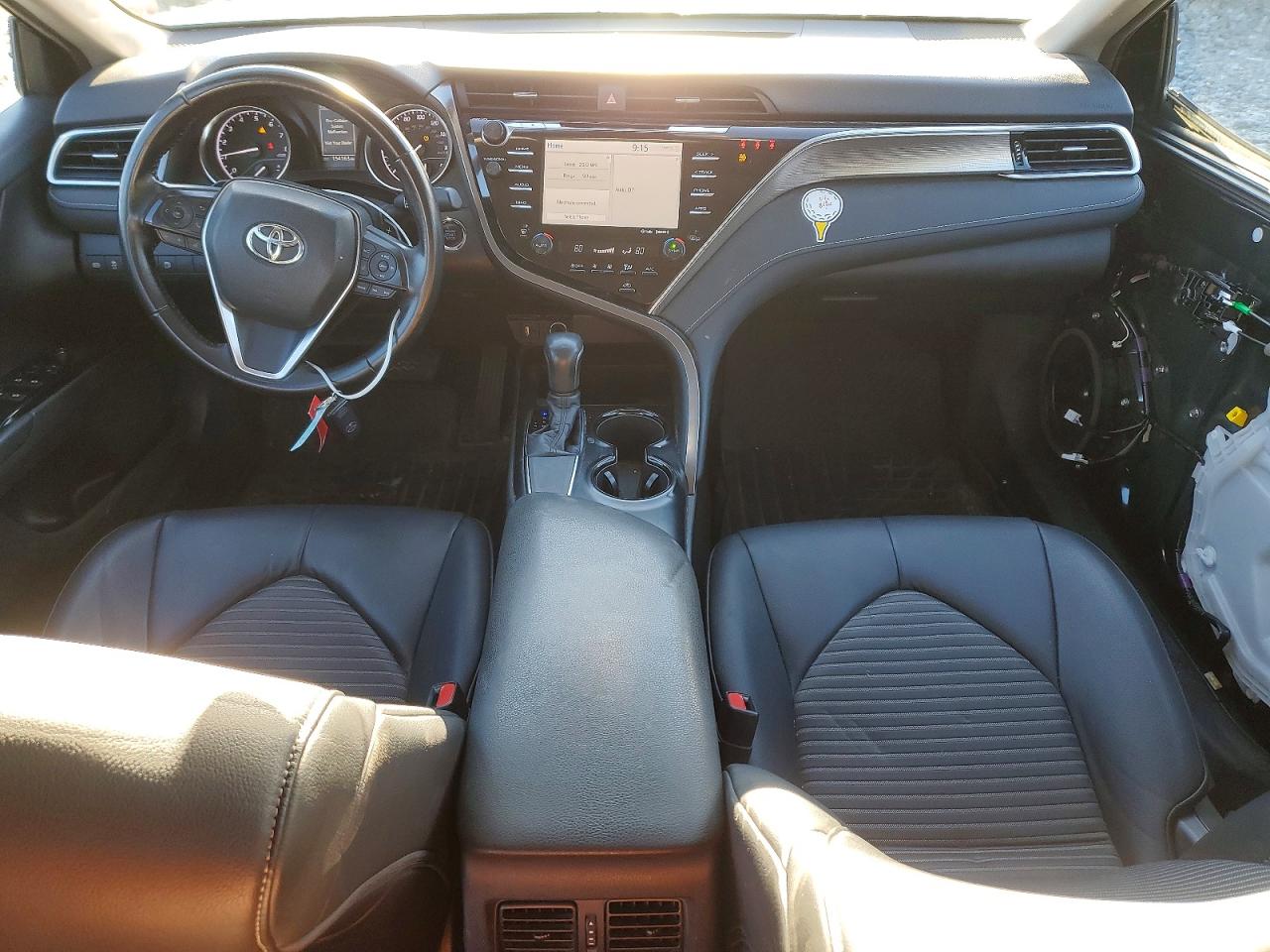 2018 TOYOTA CAMRY L photo 8