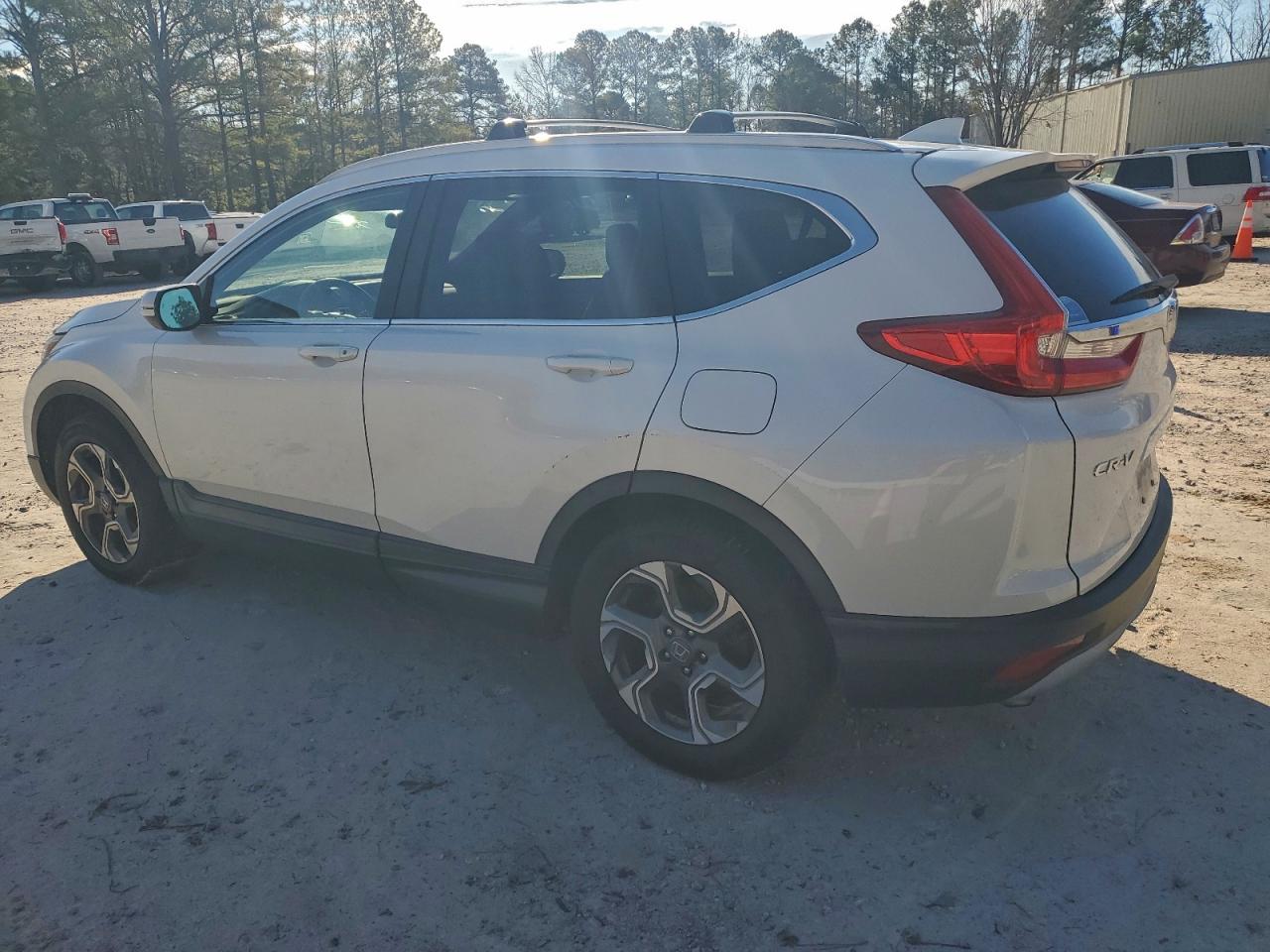2017 HONDA CR-V EX photo 2