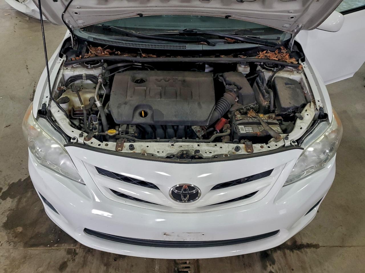 2012 TOYOTA COROLLA BASE photo 11