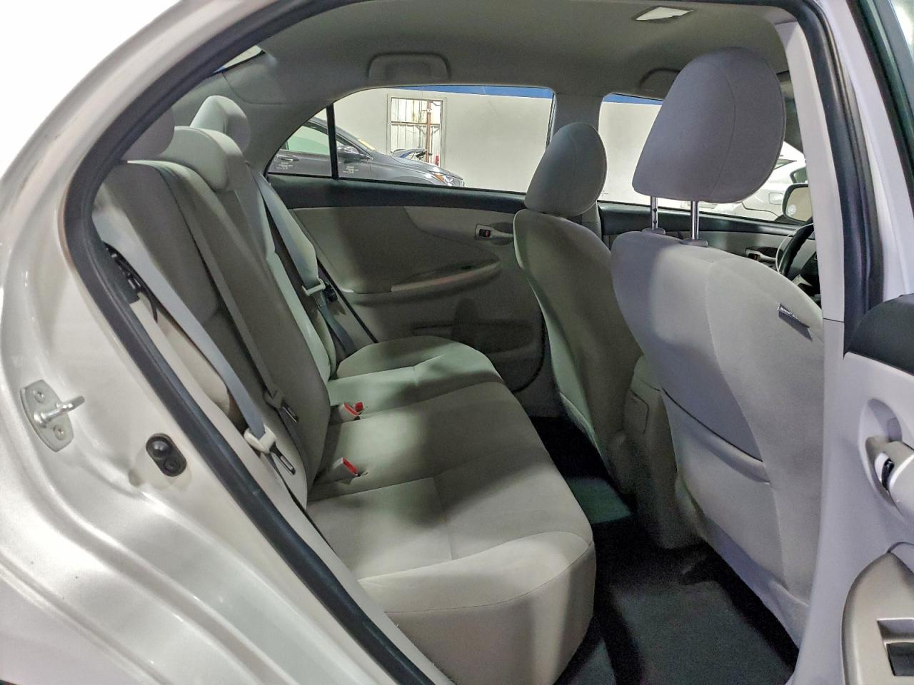 2012 TOYOTA COROLLA BASE photo 10