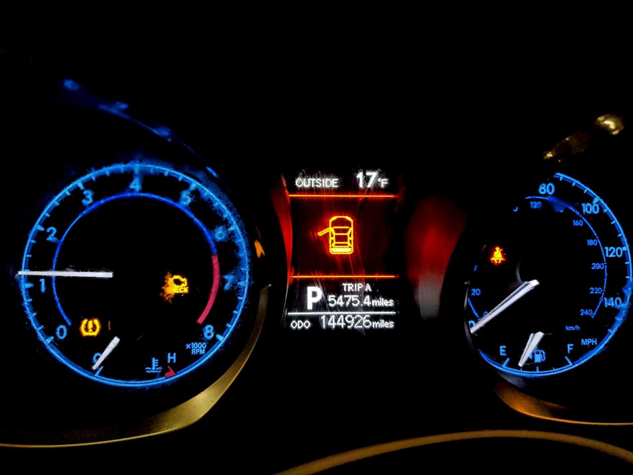 2016 TOYOTA COROLLA photo 9