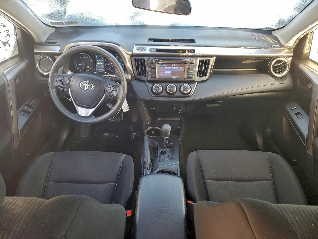 2018 TOYOTA RAV4 LE photo 22