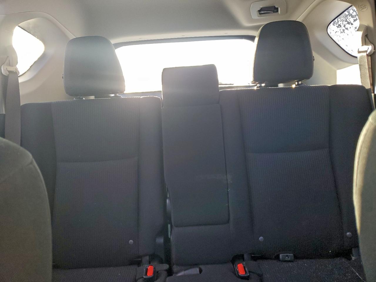 2018 TOYOTA RAV4 LE photo 28