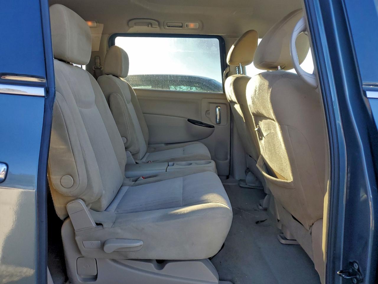 2012 NISSAN QUEST S photo 31