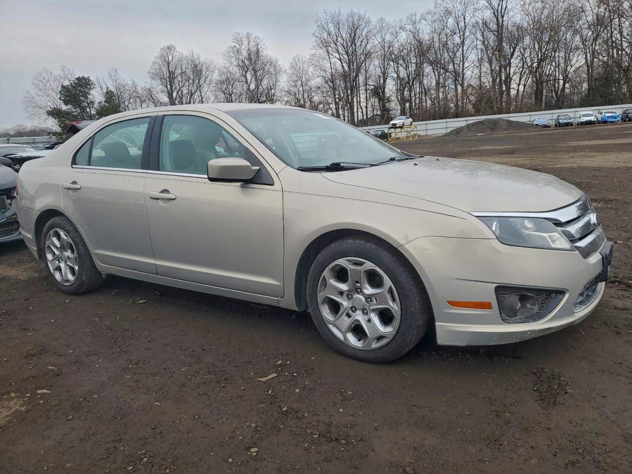 2010 FORD FUSION SE photo 4