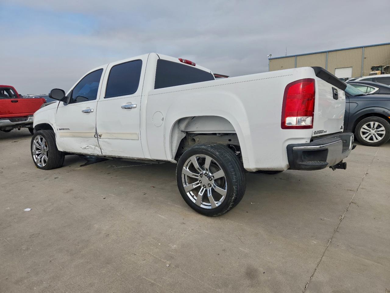 2007 GMC NEW SIERRA C1500 photo 2