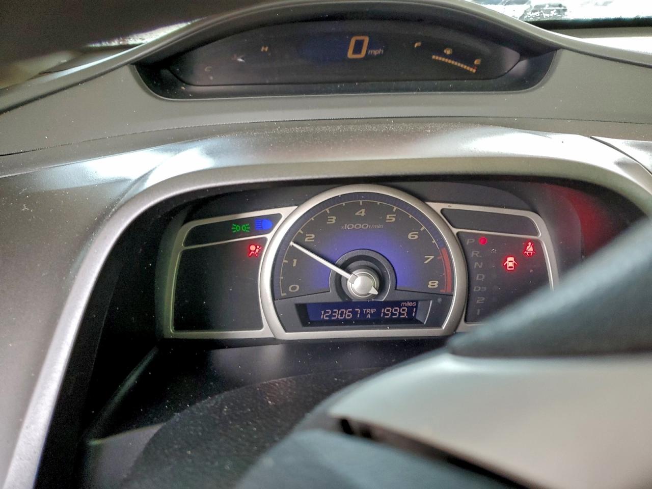 2010 HONDA CIVIC LX photo 9