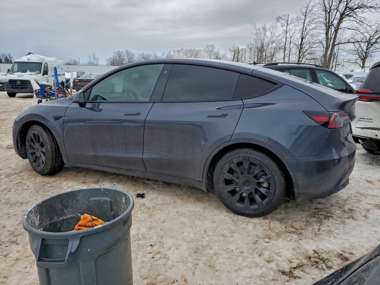 2021 TESLA MODEL Y photo 2