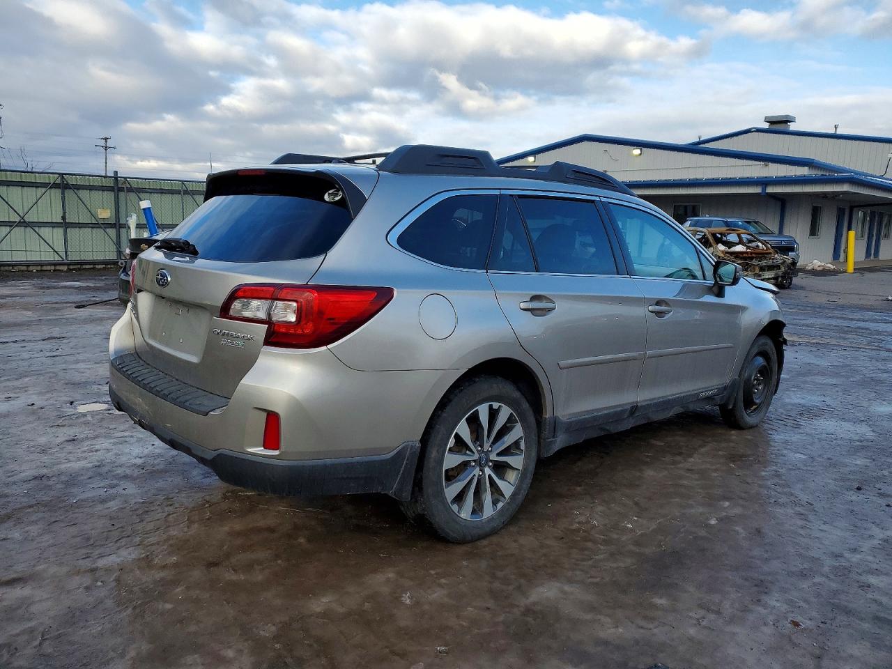 2015 SUBARU OUTBACK 2.5I LIMITED photo 3