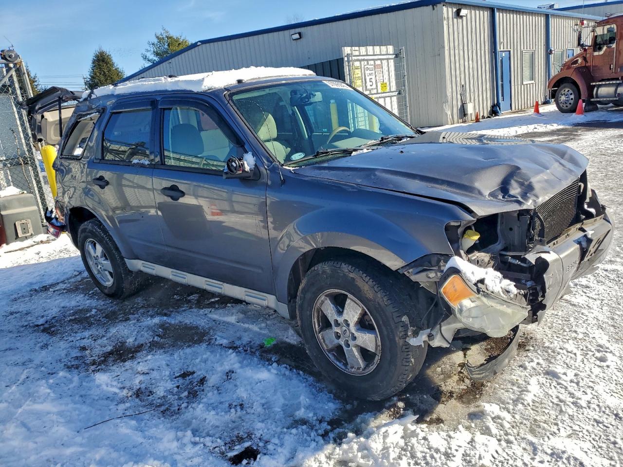 2011 FORD ESCAPE XLT photo 7