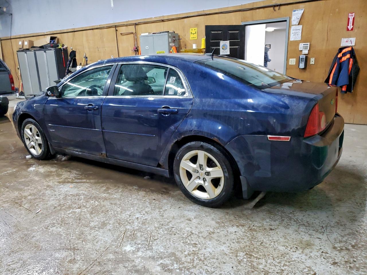 2011 CHEVROLET MALIBU LS photo 2