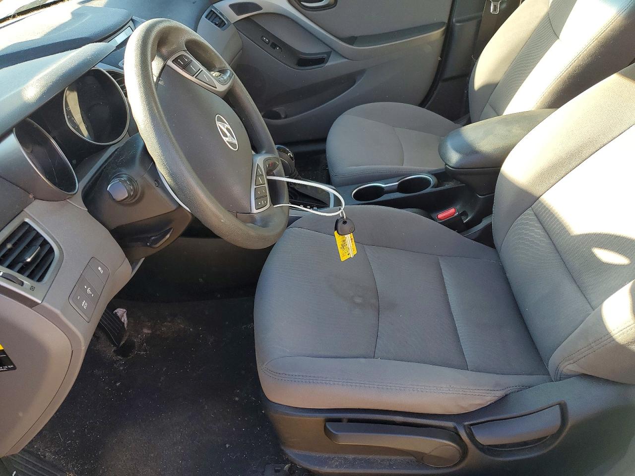 2015 HYUNDAI ELANTRA SE photo 19