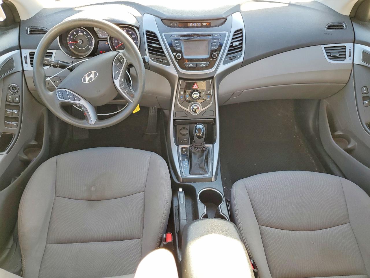 2015 HYUNDAI ELANTRA SE photo 22