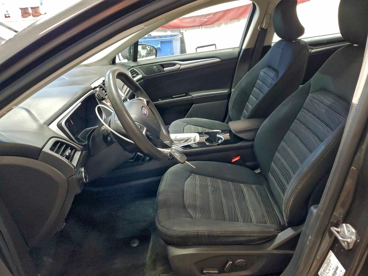 2016 FORD FUSION SE photo 19