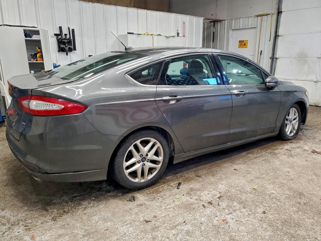 2016 FORD FUSION SE photo 7