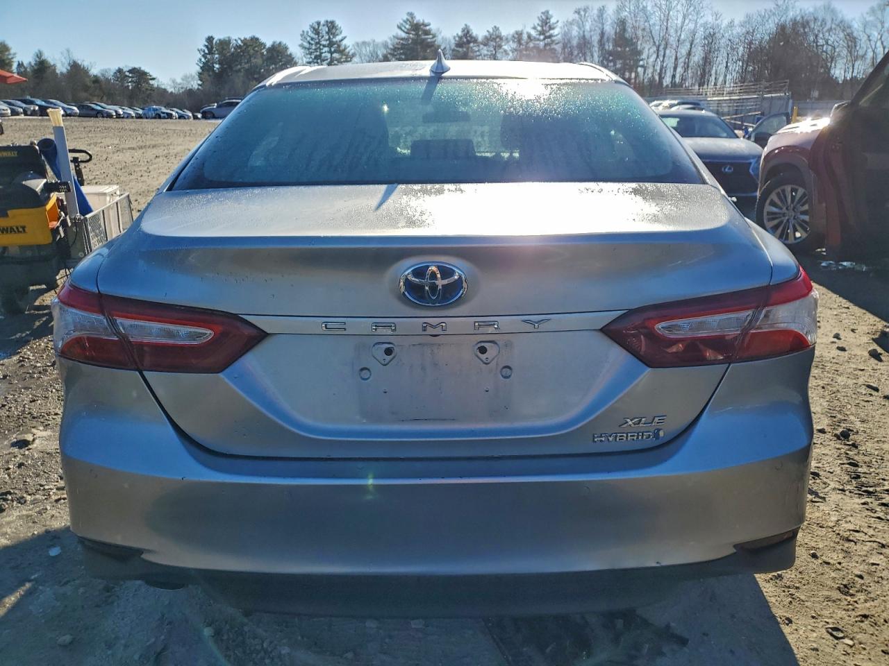 2019 TOYOTA CAMRY HYBRID photo 11