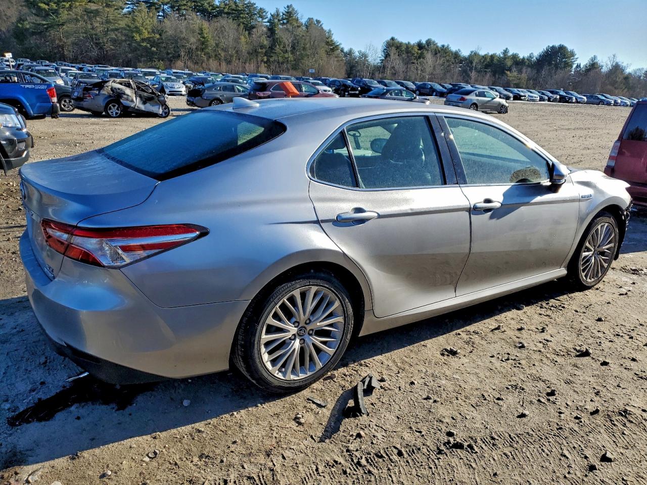 2019 TOYOTA CAMRY HYBRID photo 5