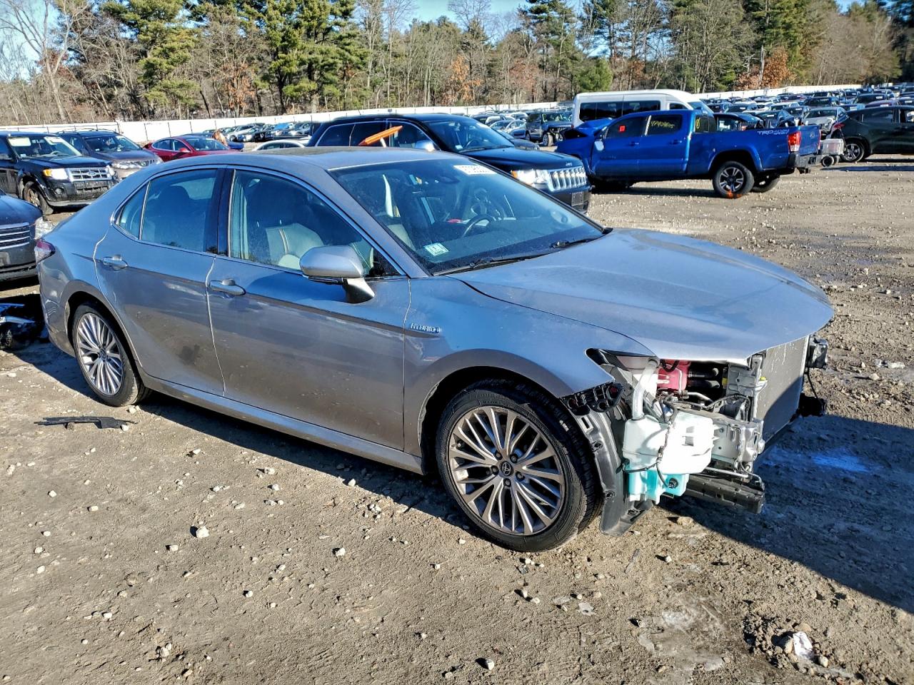 2019 TOYOTA CAMRY HYBRID photo 7