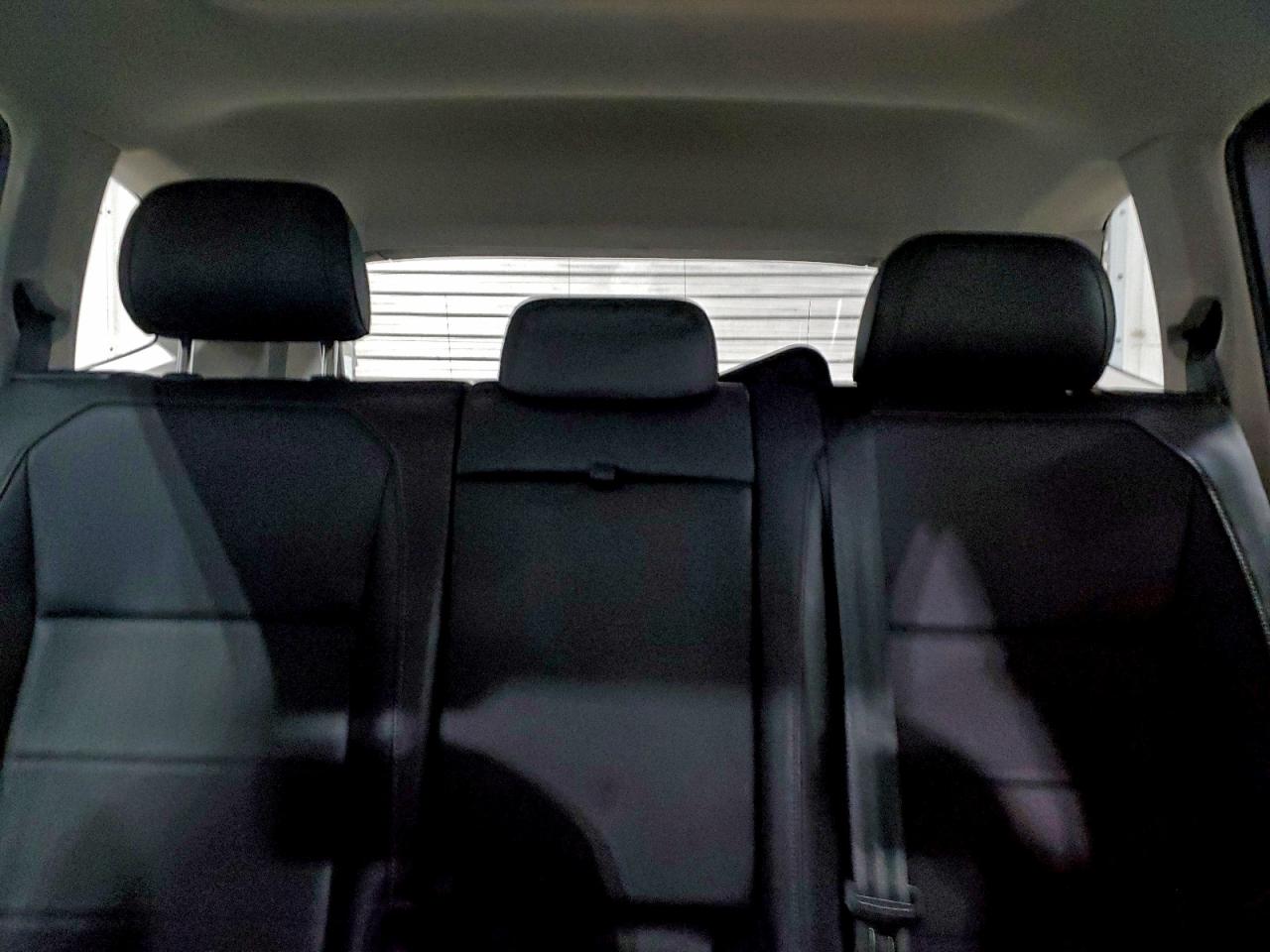 2020 VOLKSWAGEN TIGUAN SE photo 19