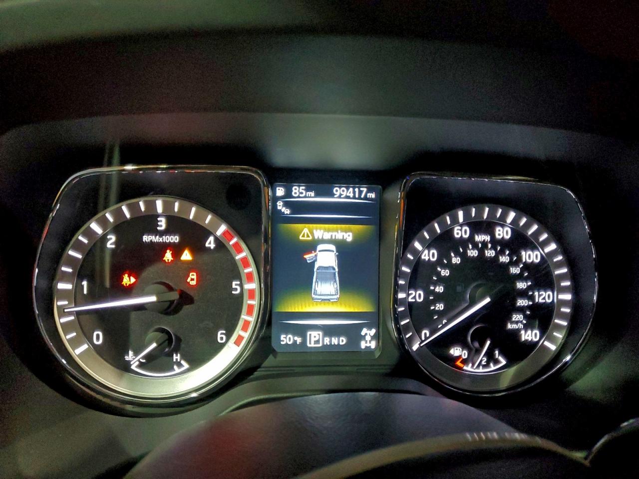 2016 NISSAN TITAN XD SL photo 9