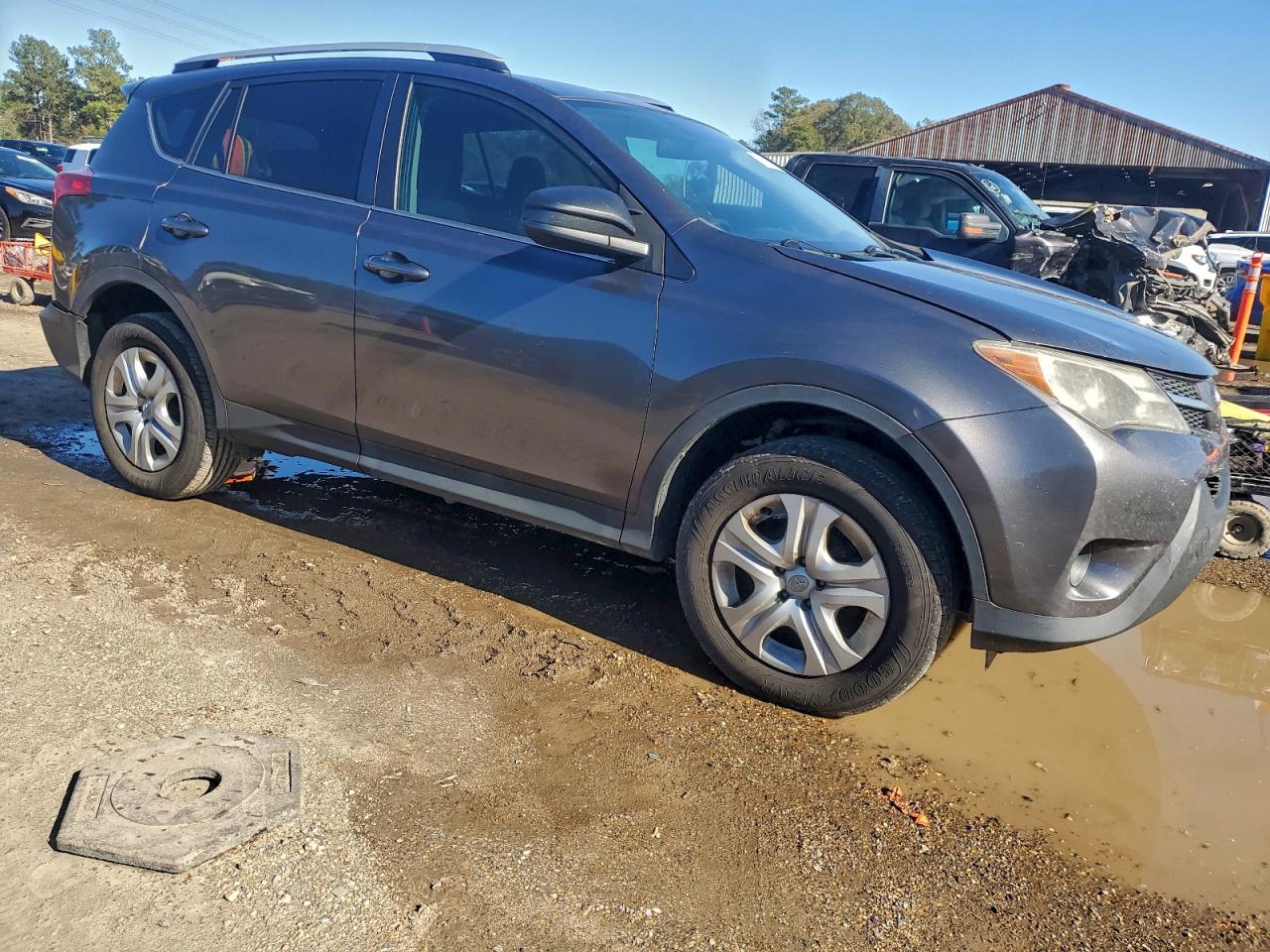 2014 TOYOTA RAV4 LE photo 4