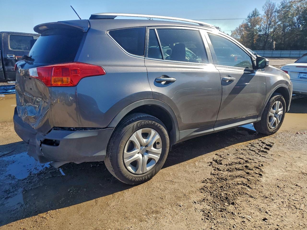 2014 TOYOTA RAV4 LE photo 3