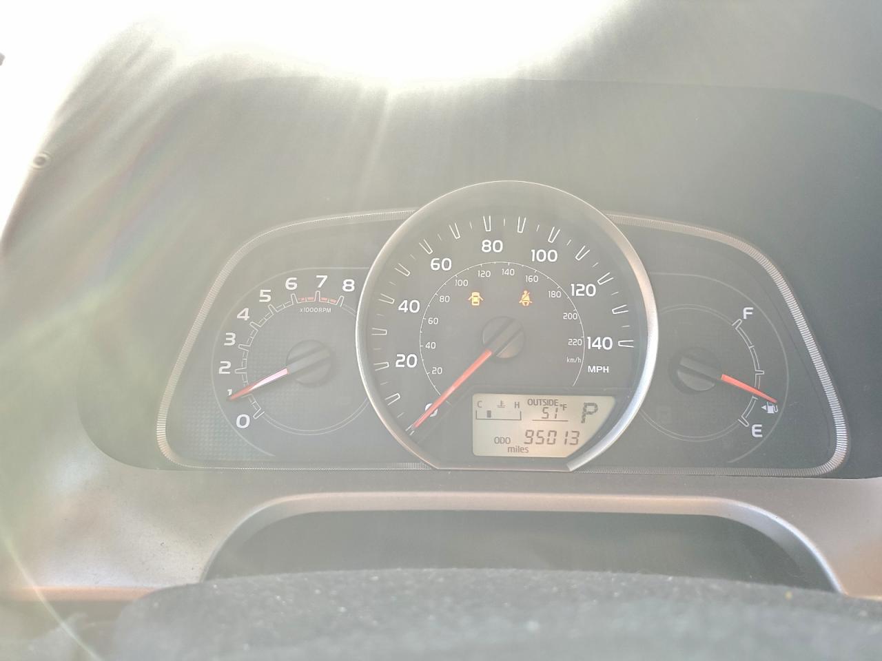 2014 TOYOTA RAV4 LE photo 9