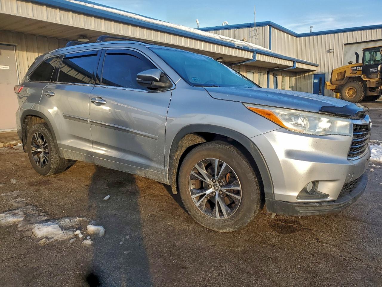 2016 TOYOTA HIGHLANDER XLE photo 7