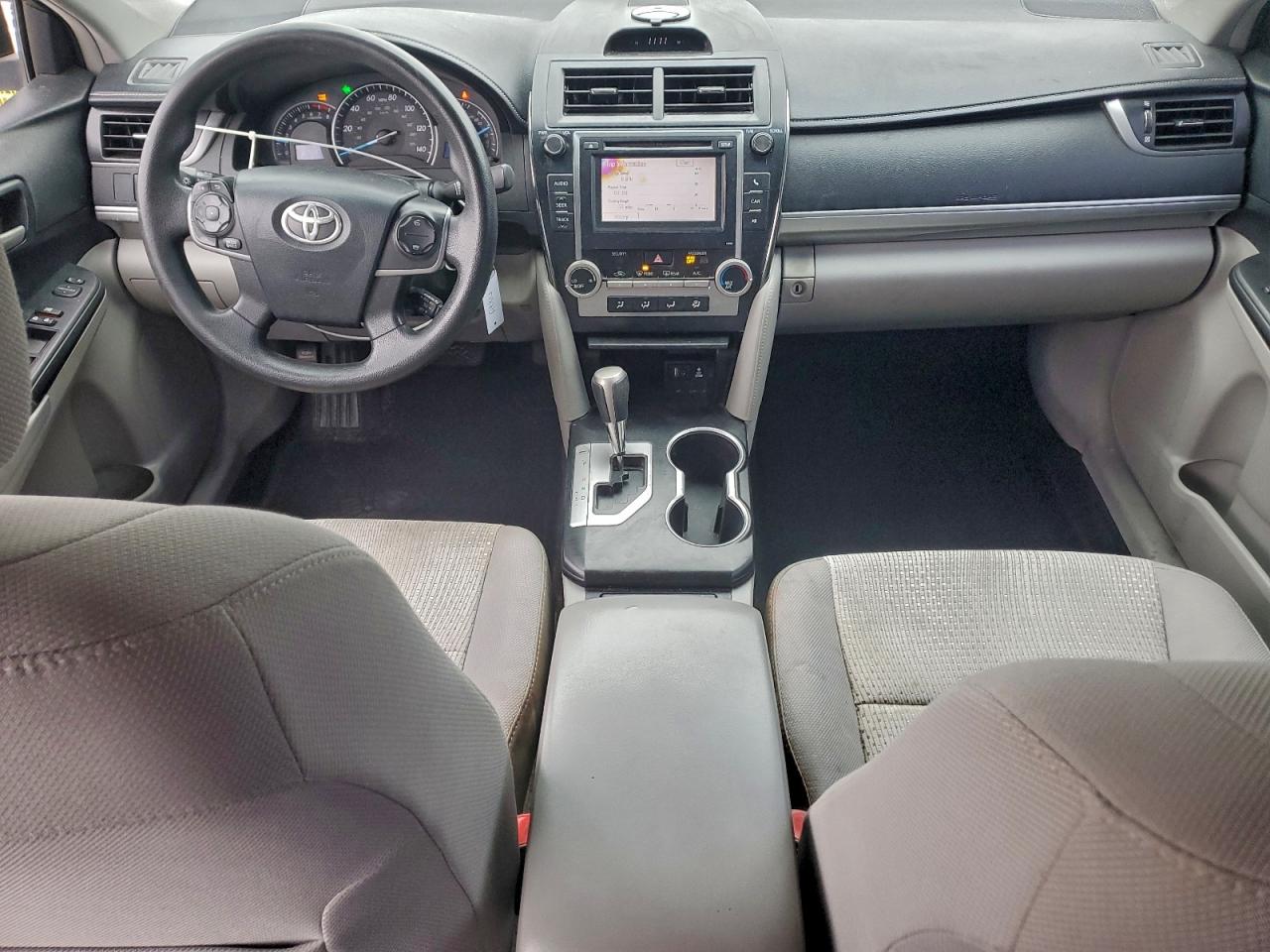 2013 TOYOTA CAMRY L photo 8